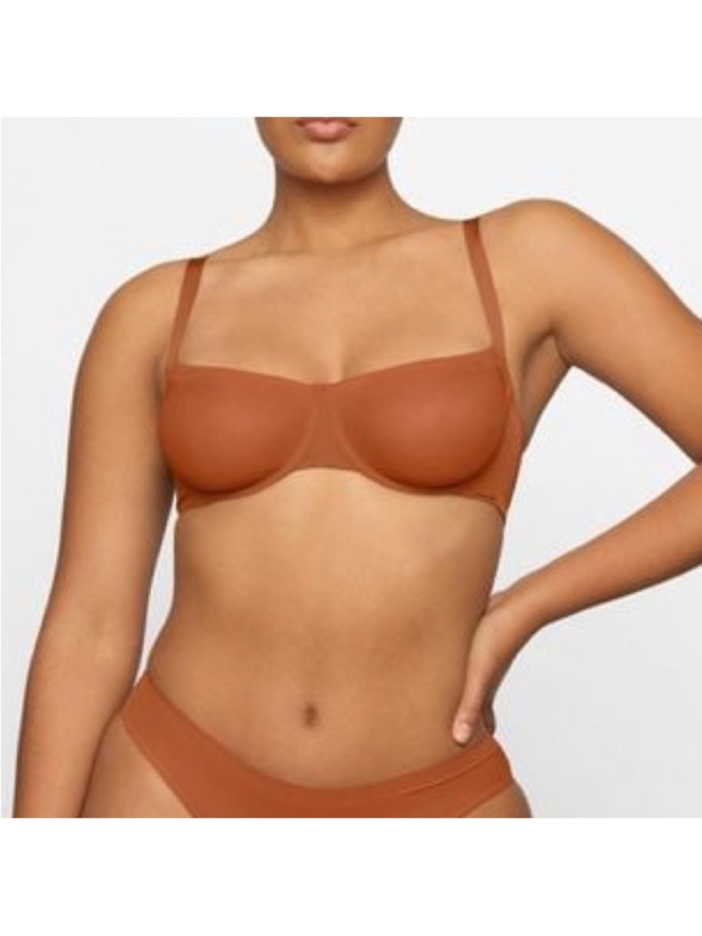 SKIMS Sculpting Underwire Bra in Clay Brown